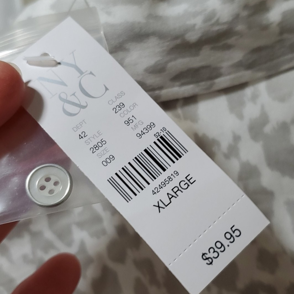 New York & Company White and Light Gray Leopard Print Button-Down Shirt - Picture 6 of 8